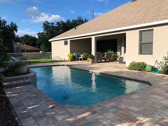 Lanai and Pool