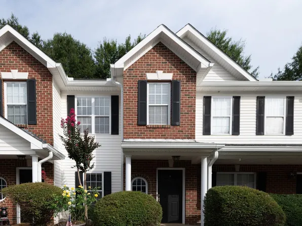 1867 Birmingham Dr, Hillsborough, NC 27278