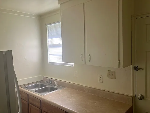 1603 Hogarth St #A — Photo 4