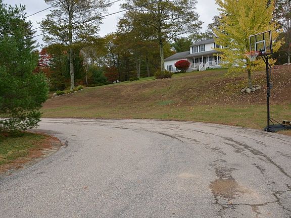 5th image of 58 Barnes Ln