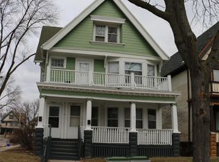 3746 W Walnut St, Milwaukee, WI 53208