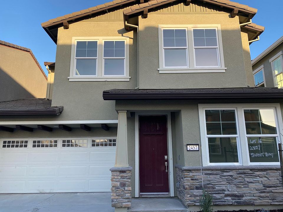 1st image of 2457 Sweetbay Cir