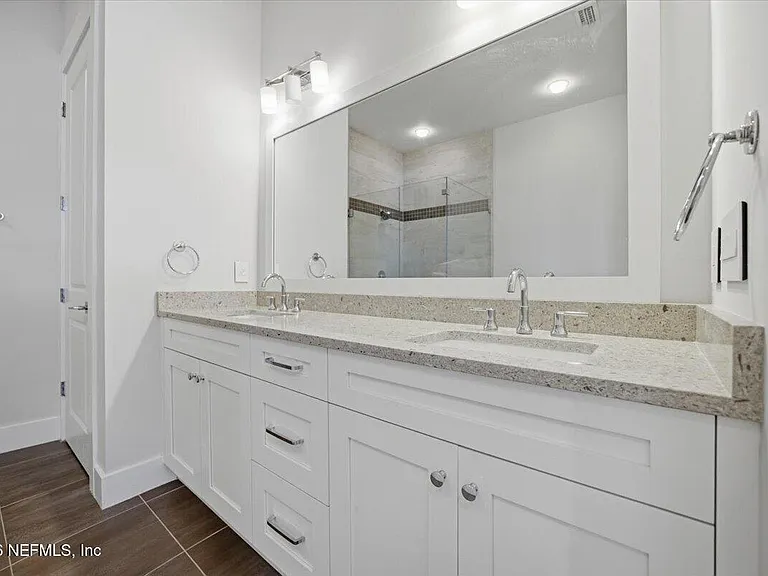 2310 Beach Blvd — Photo 18