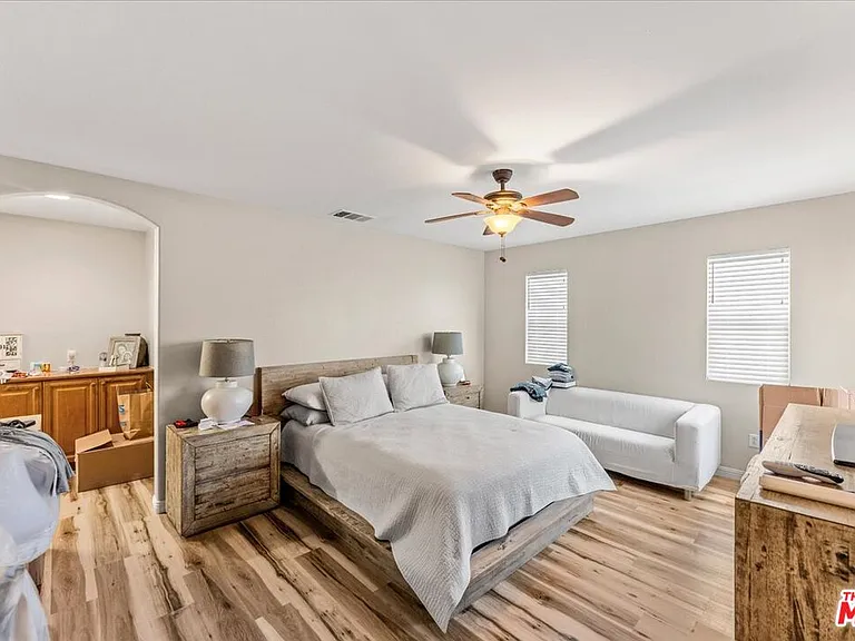 3653 W Medici Ln — Photo 22
