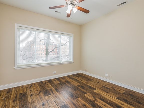 4th image of 4048 N Western Ave #2