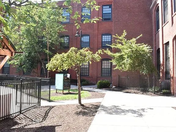 3rd image of 140 Russ St #4549