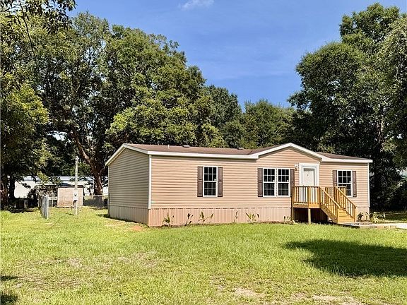 2nd image of 6020 Nutmeg Ave