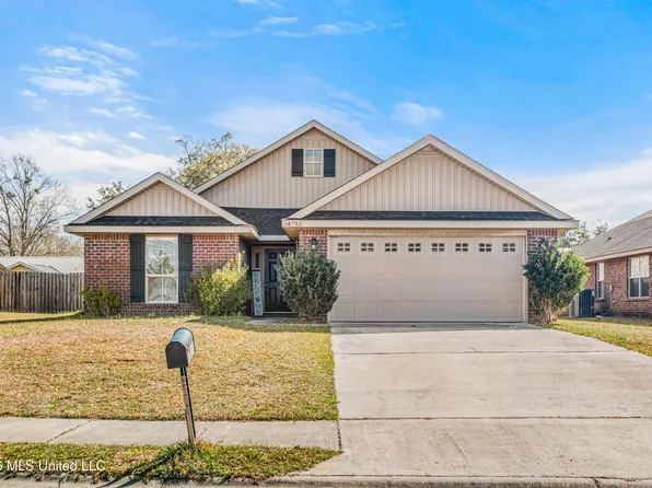 14758 Canal Crossing Blvd, Gulfport, MS 39503