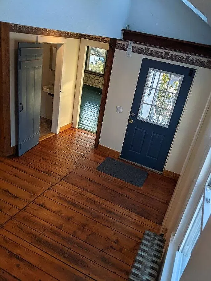 2 bed, 1000 sqft, $2,100 — Photo 3