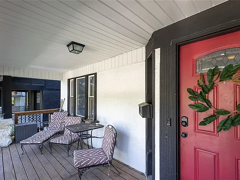 3814 Wayne Ave — Photo 4