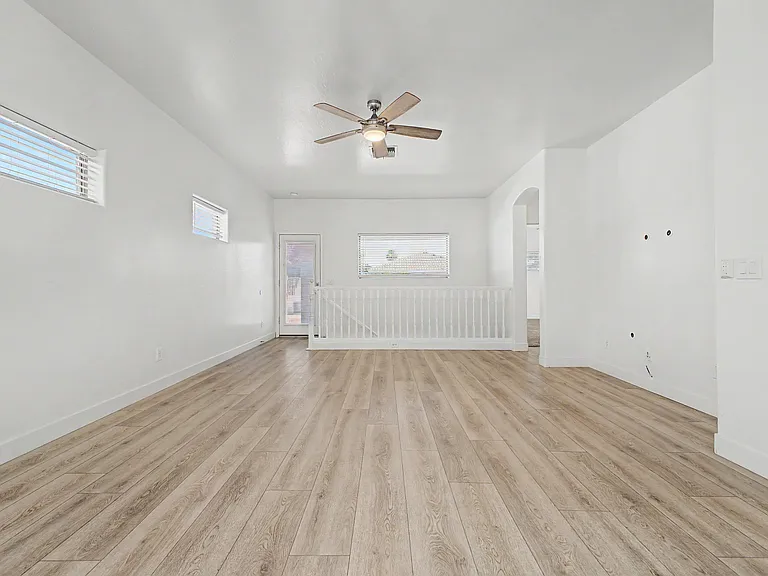 3533 E Joseph Way — Photo 11