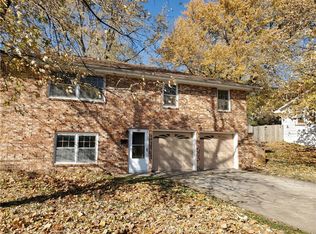 112 Easy St, Excelsior Springs, MO 64024