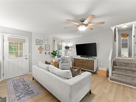 2nd image of 6804 Union Hill Rd