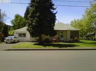 812 W Fairhaven St, Roseburg, OR 97471