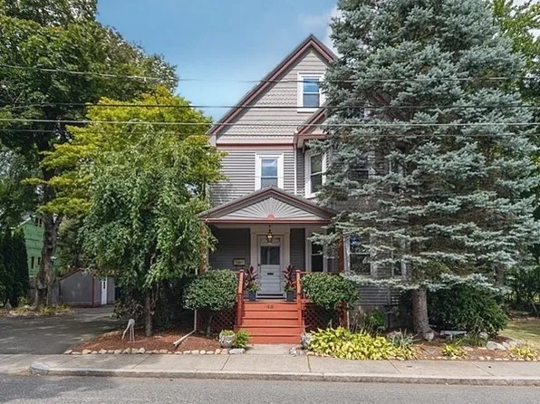 45 Cherry Pl, Newton, MA 02465