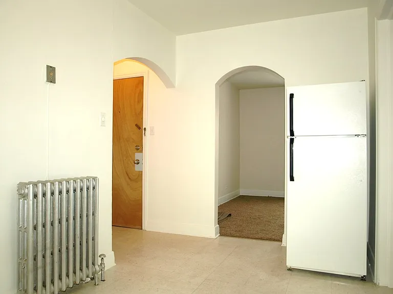 524 Saint Raphael St — Photo 5