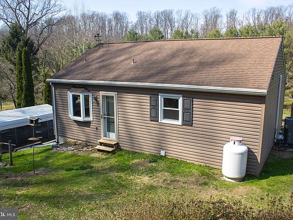 2nd image of 474 Bridge Valley Rd