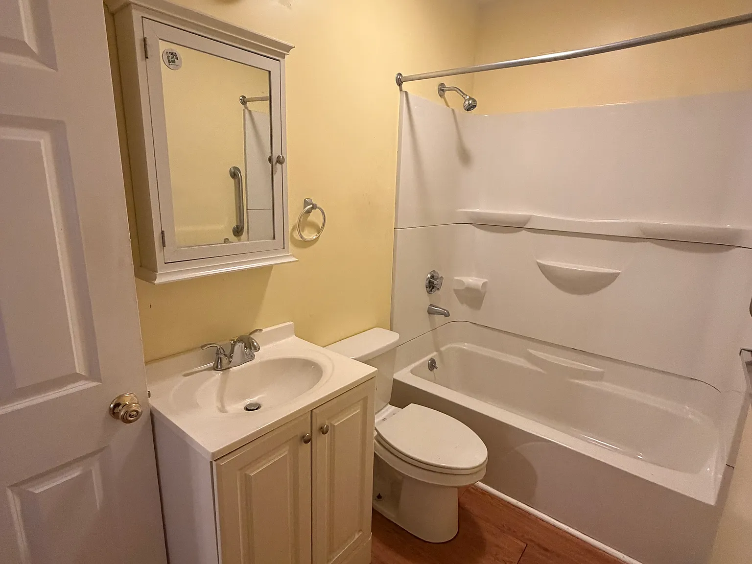 2 bed, $1,750 — Photo 4