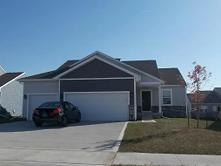 1120 Northview Dr — Photo 1