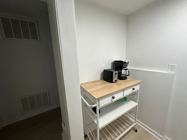 117 Marine Dr #D — Photo 12
