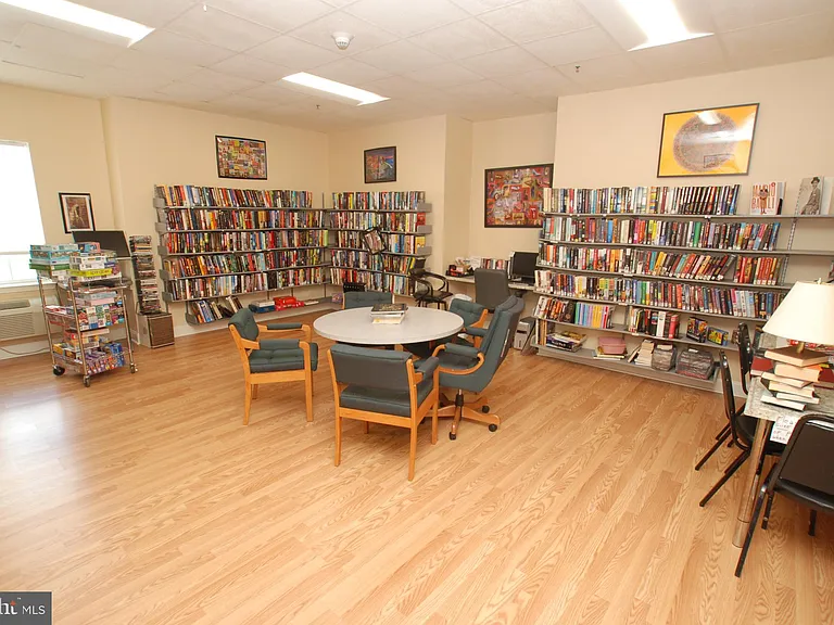 4115 Centennial Sta — Photo 51
