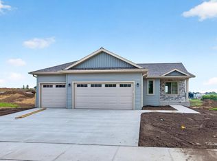 6176 Cody Pl NW, Rochester, MN 55901