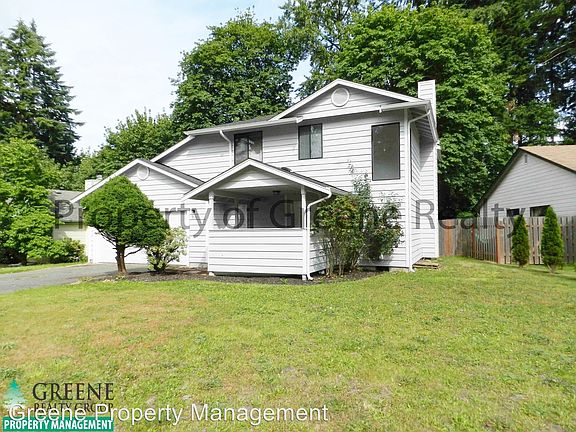 2nd image of 2616 Cedar Hill Ct SE