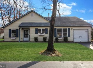 123 Morning Glory Ln, Whiting, NJ