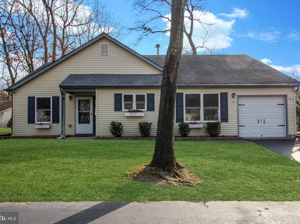 123 Morning Glory Ln, Whiting, NJ 08759