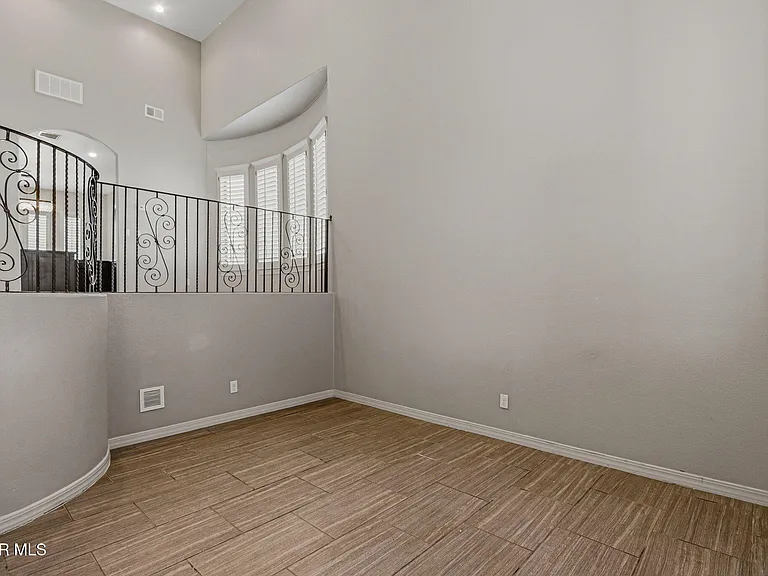 14293 Meadow Lake Ave — Photo 9