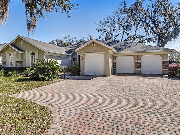 2nd image of 96084 Oak Canopy Ln