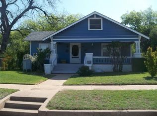 905 S Commercial Ave, Coleman, TX 76834