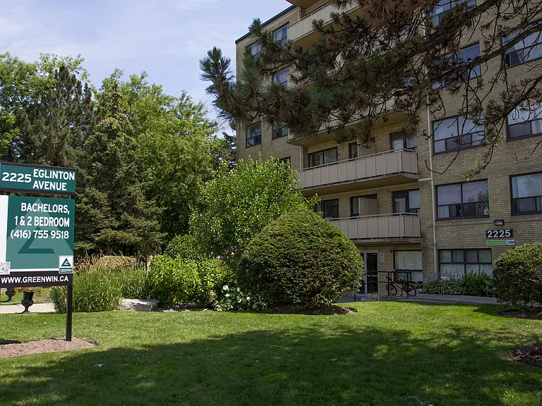 2223 Eglinton Ave E — Photo 17