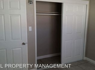 486 North Cir APT 3, Las Vegas, NV 89119
