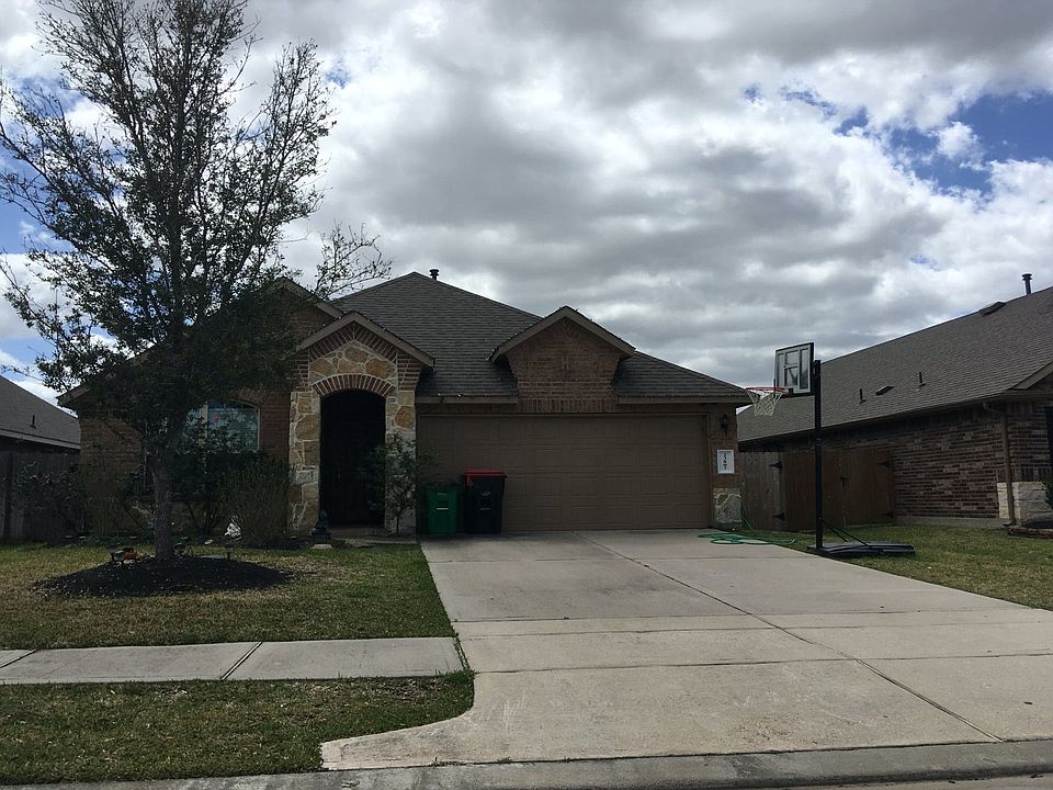 1st image of 23807 Giardini Dr