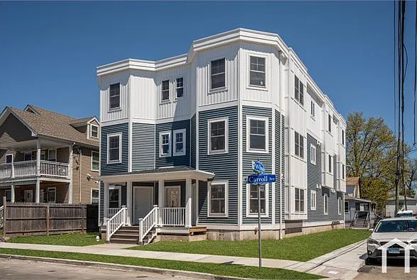 390 Carroll Ave #2