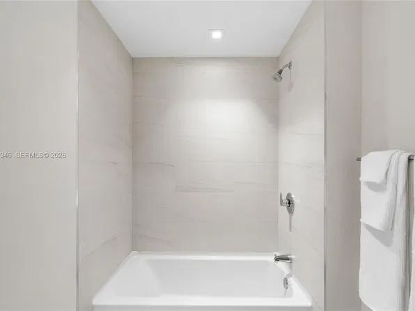 1116 N Ocean Blvd #1404, Pompano Beach, FL 33062