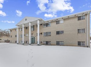 1017 Legrand Dr #7, Lansing, MI 48910