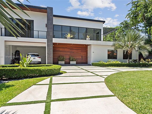 5th image of 58 Bay Heights Dr #1