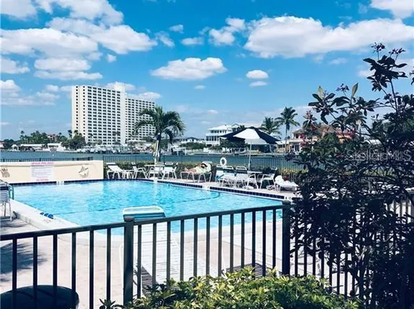 7405 Bay Island Dr S APT 224, South Pasadena, FL 33707