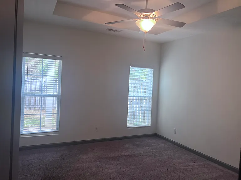 703 Buddy Ct — Photo 4