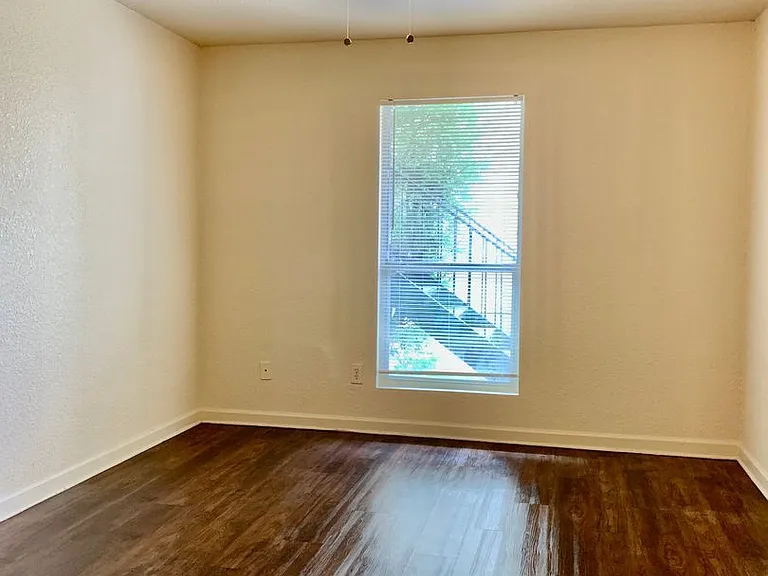 8100 Creekbend Dr #157 — Photo 9