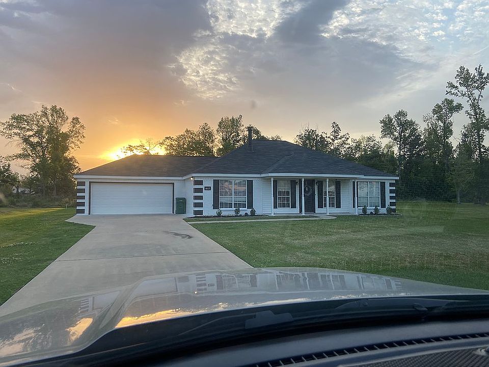 1st image of 617 Ginger Ln