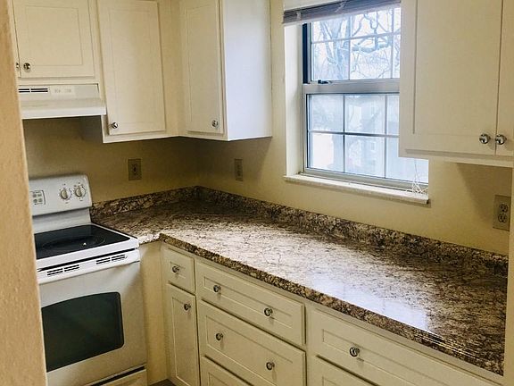 5th image of 9079 W Swan Cir #9079