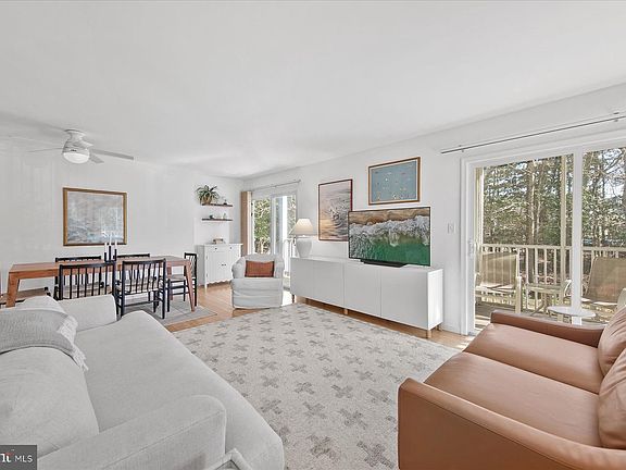 2nd image of 39167 Sanddollar Ct #54018