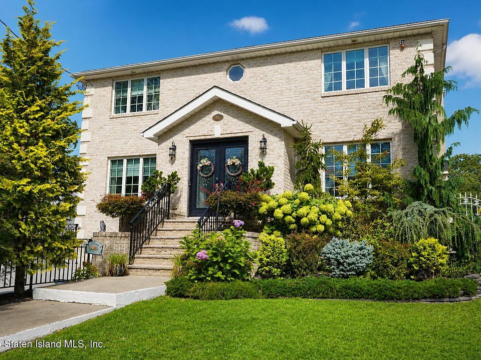 1st image of 437 Yetman Ave