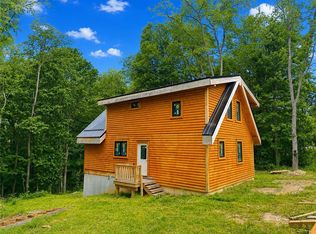 14 Combs Rd, Imperial, PA 15126