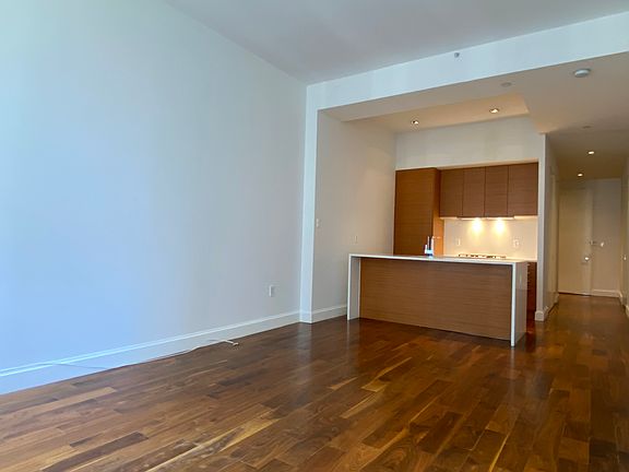 5th image of 140 W 22nd St APT 5B