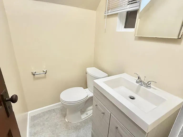 94 Hobart St #3 — Photo 3