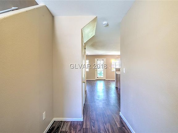 2nd image of 2524 Charleville Ave Unit 103